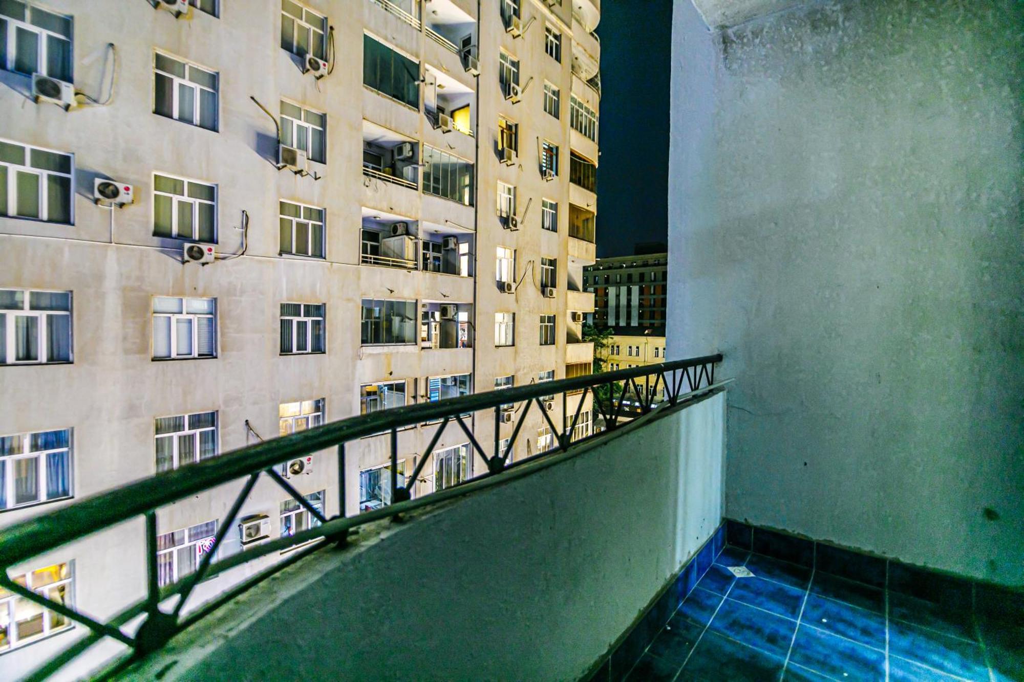 Nizami Apartment By Baku Housing Exterior foto